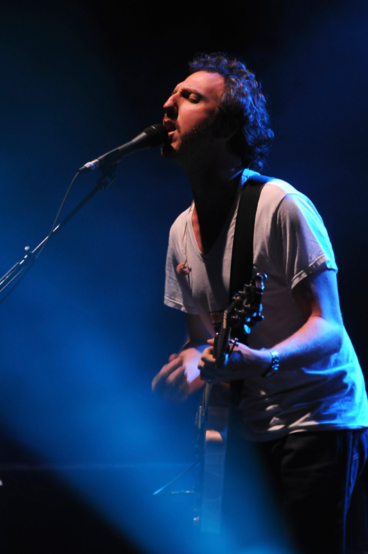 Lead singer Ryan Miller formed a casual rapport with the audience during the show, joking about everything from Carnegie Mellon to Will Ferrell. (credit: Thomas Hofman/Photo Editor)