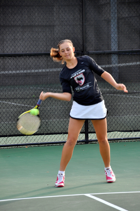First-year Elizabeth Martin played her way to the finals of singles. (credit: Alan Vangpat/Senior Photographer)