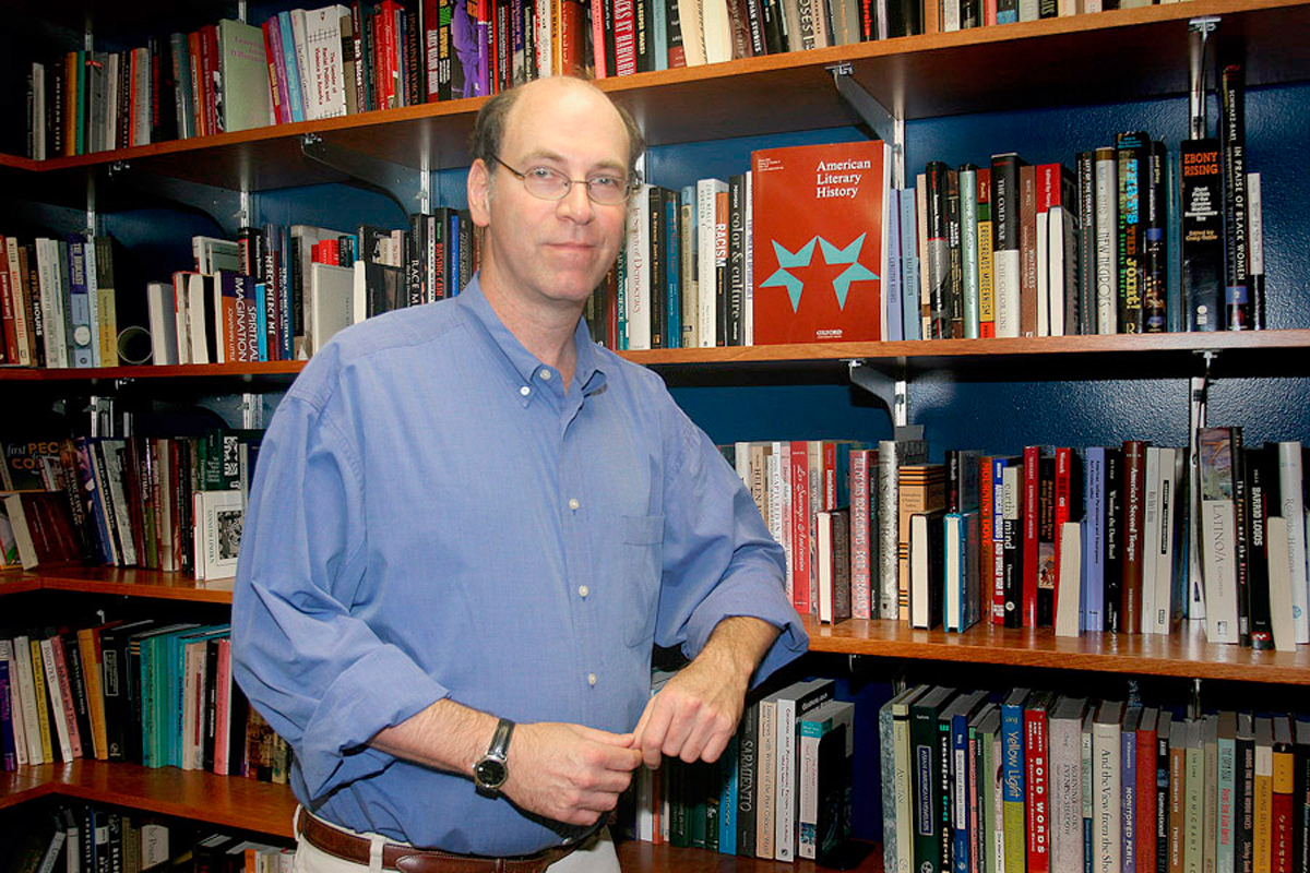 Gordon Hutner, a professor of American literature at the University of Illinois at Urbana-Champaign, gave a lecture at Carnegie Mellon last Thursday. (credit: Courtesy of the University of Illinois at Urbana-Champaign)