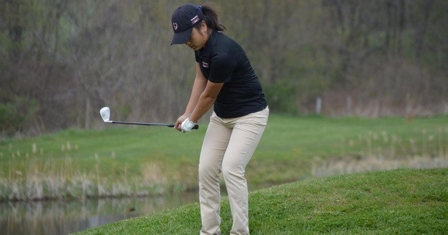Junior Summer Kitahara tees up in a tightly fought competition against a large number of opponents. (credit: CMU Athletics)